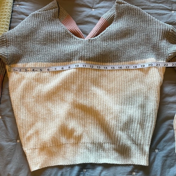 Women's Main Strip Striped Knot Back Sweater in Mauve Size Small - Picture 9 of 9